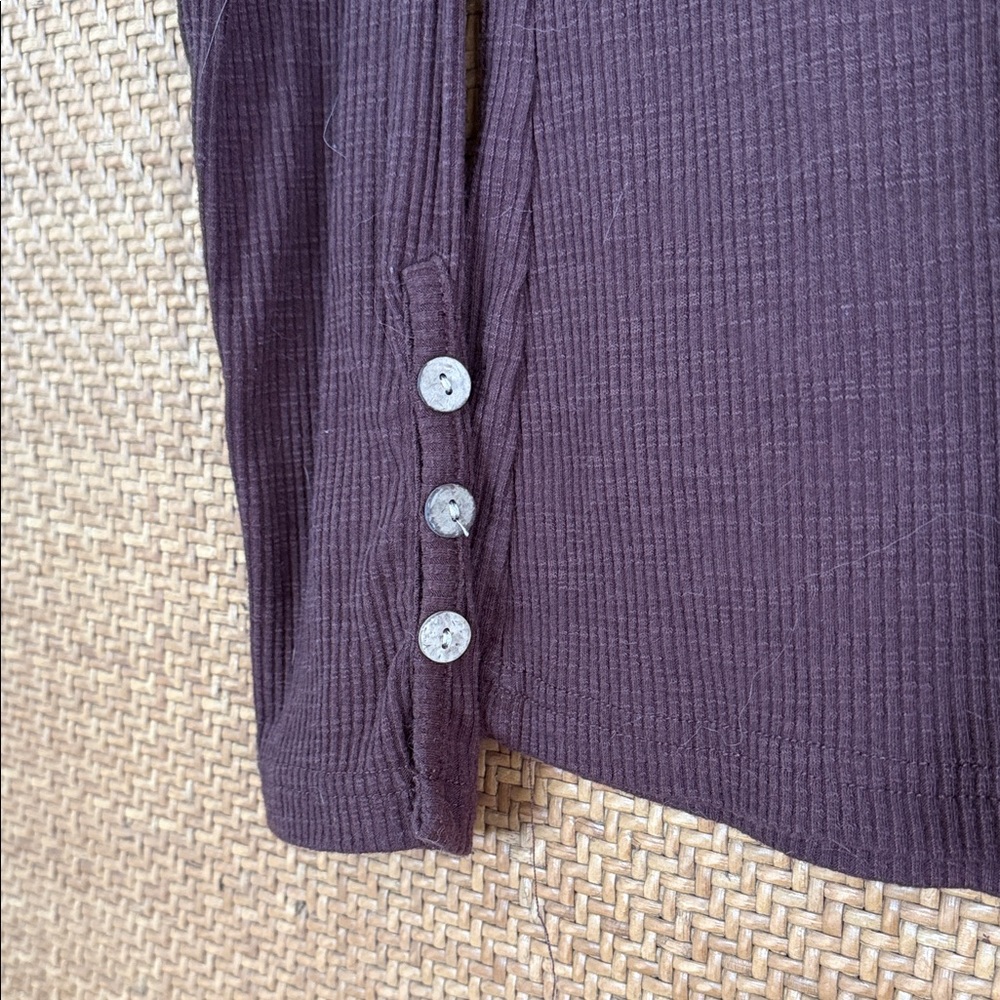 Brown Button-Detail Long Sleeve Top - Picture 3 of 5